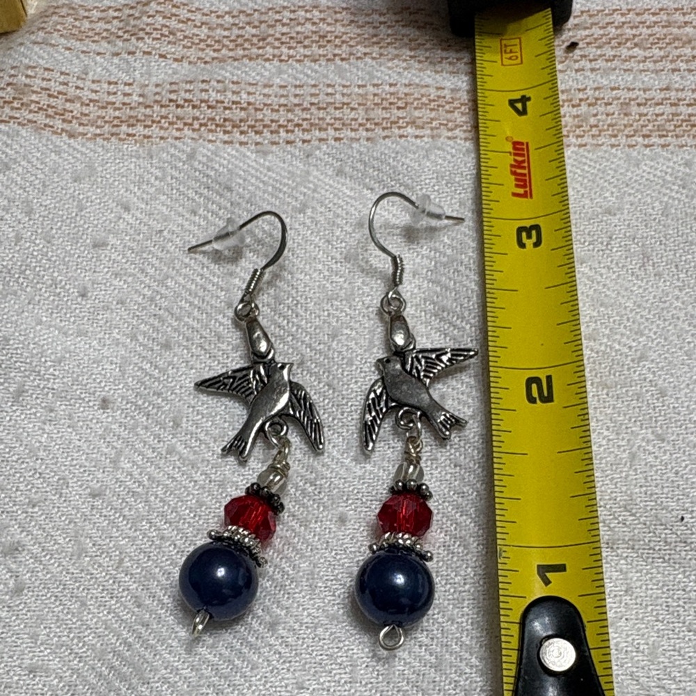 🖤Chic Silver Bird Earrings with Red and Blue Beads🖤